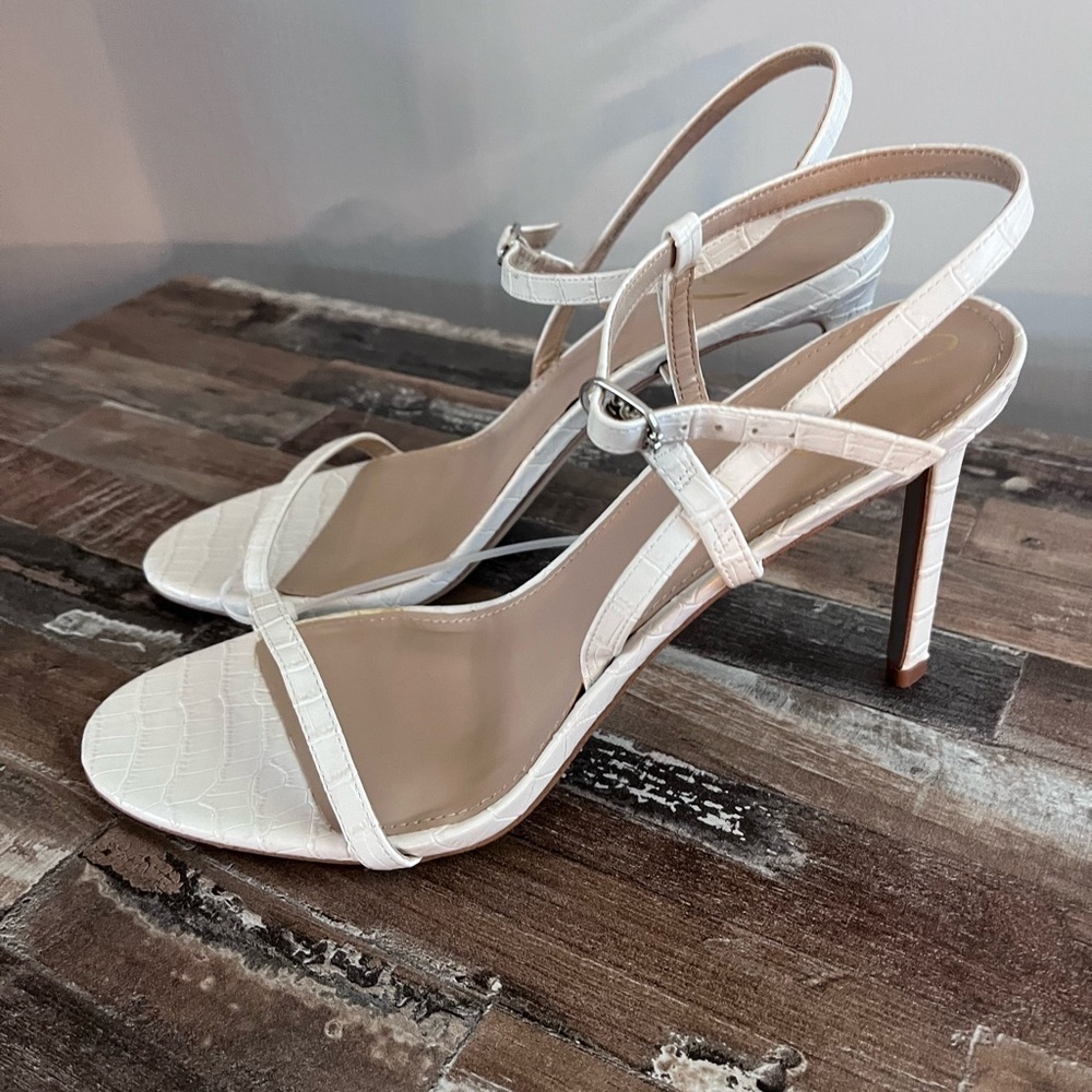 Sam Edelman White Croc-Embossed Slingback Heel